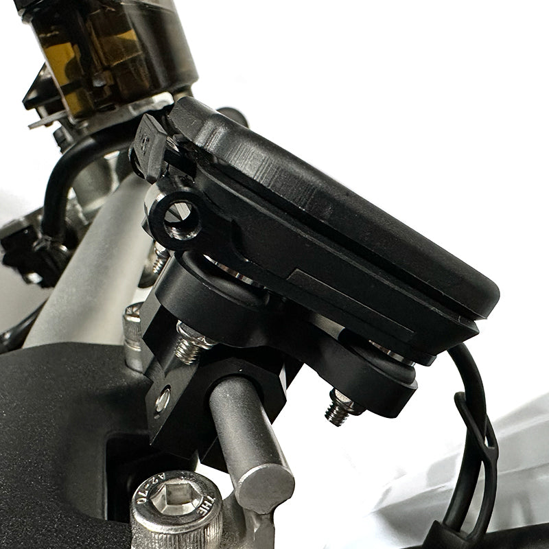 zumoCOVER Garmin zumo XT & XT2 Motorcycle Mount Cover