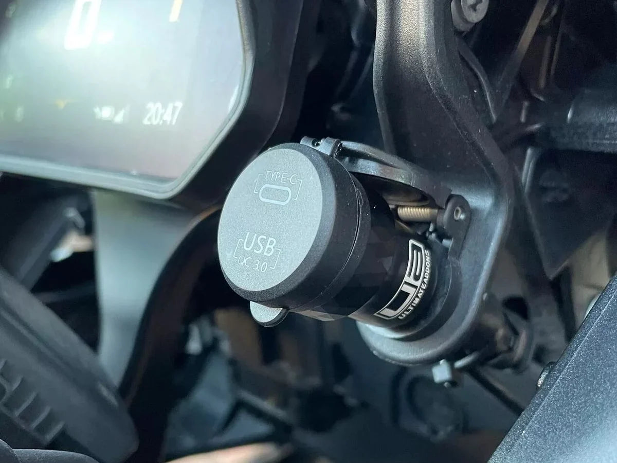 Connecting 12V Accessories to Your Motorcycle: A Comprehensive Guide