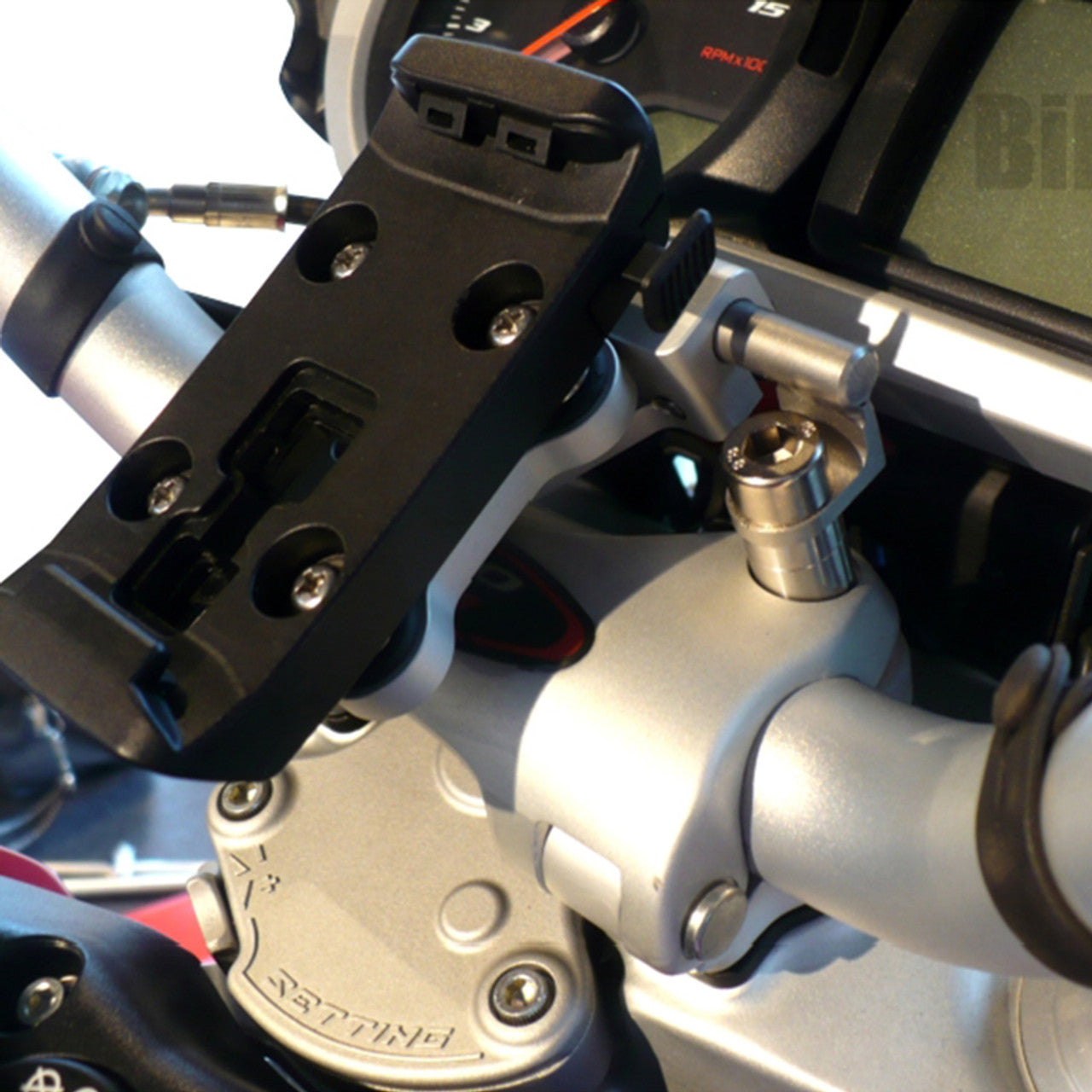 5inch SatNav Motorcycle Handlebar Top Clamp M8 Mount (sku 14062) main image 0